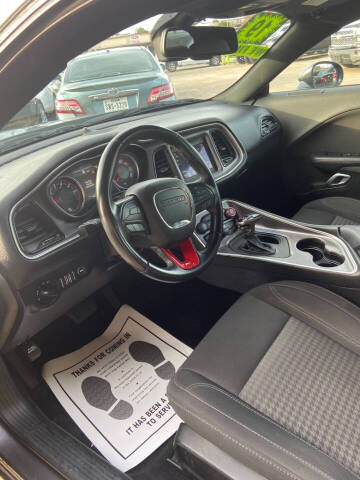 2019 Dodge Challenger SXT