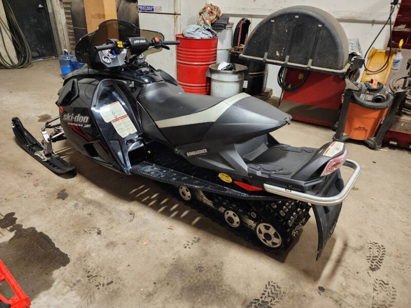 2005 Ski-Doo Mach Z