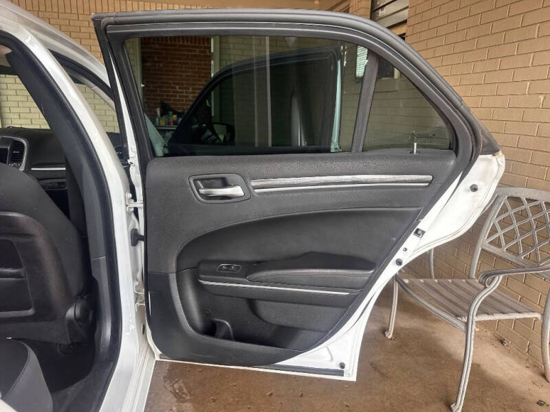 2018 Chrysler 300 Touring