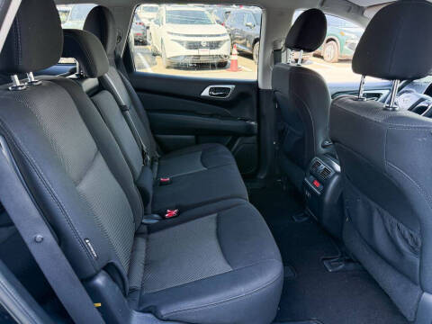 2020 Nissan Pathfinder S