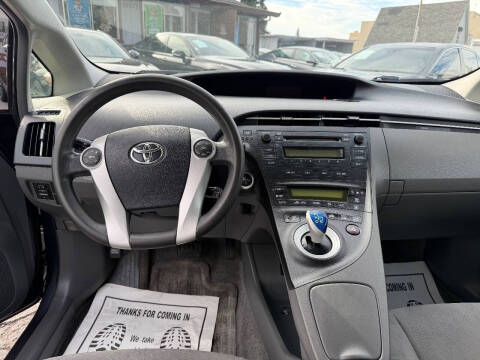 2011 Toyota Prius Three