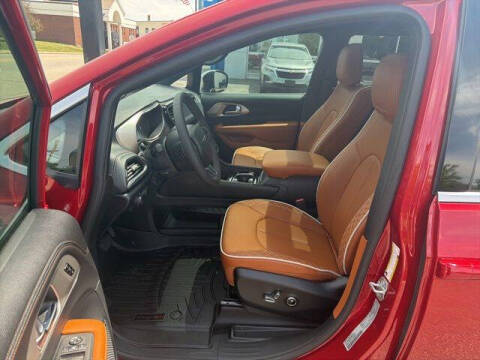 2025 Chrysler Pacifica Pinnacle