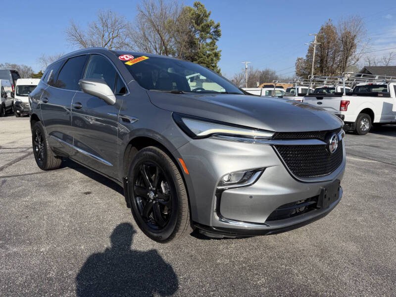 2023 Buick Enclave Essence