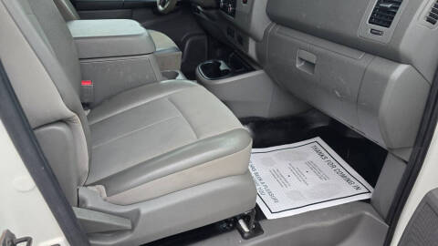 2015 Nissan NV 3500 HD SL