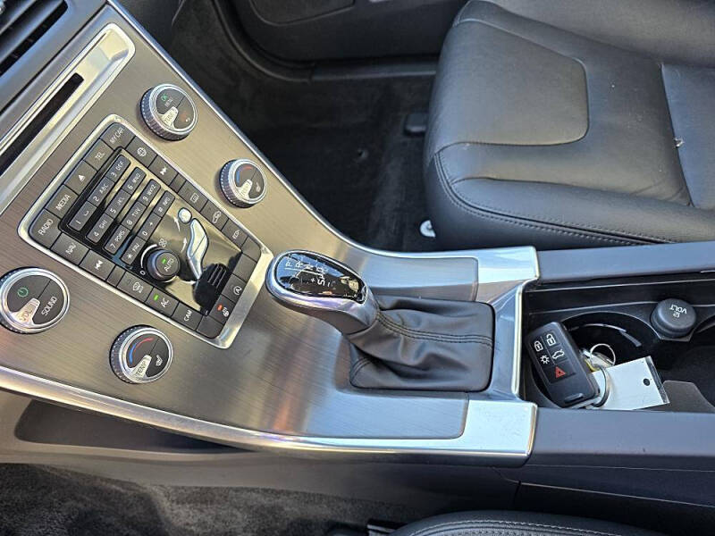 2015 Volvo XC60 T5 Drive-E Premier