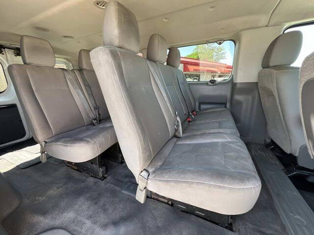 2017 Nissan NV