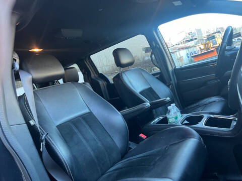 2014 Dodge Grand Caravan SXT