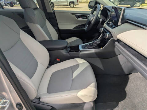 2025 Toyota RAV4 Hybrid XLE Premium