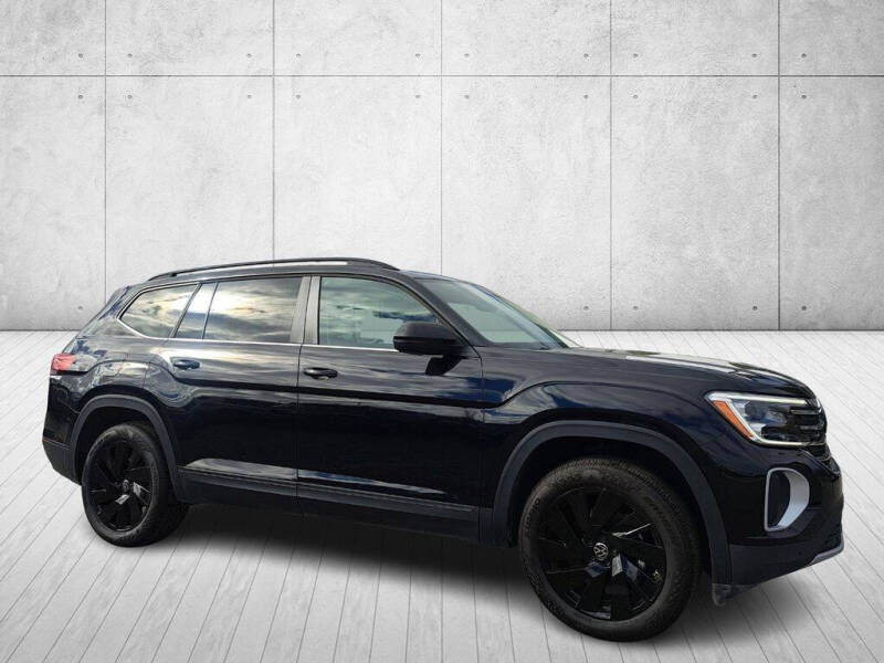 2025 Volkswagen Atlas SE