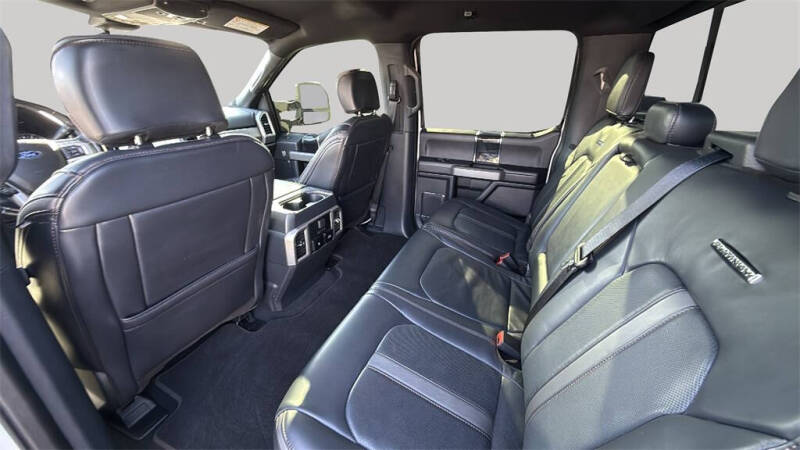 2022 Ford F-350 Super Duty Platinum