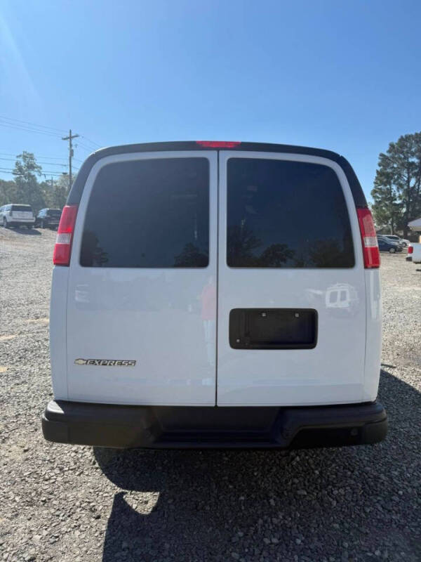 2020 Chevrolet Express 2500