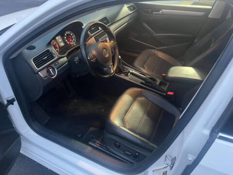 2015 Volkswagen Passat 1.8T Limited Edition