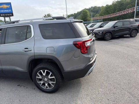 2022 GMC Acadia SLE