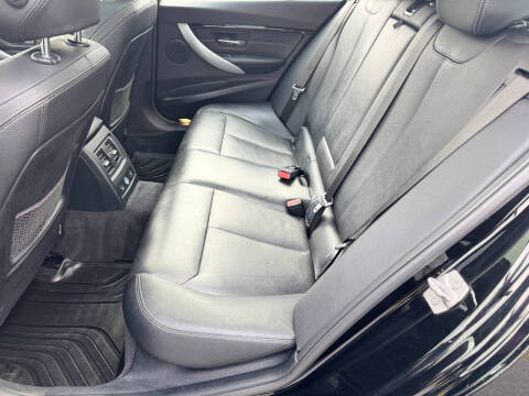 2017 BMW 3 Series 330i xDrive