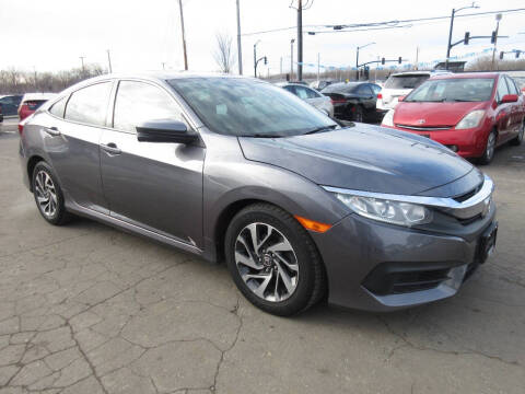 2017 Honda Civic for sale at Fox River Motors, Inc in Green Bay WI
