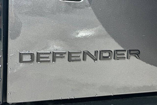 2026 Land Rover Defender 110 P300 S