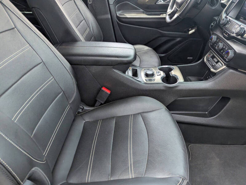 2023 GMC Terrain Denali