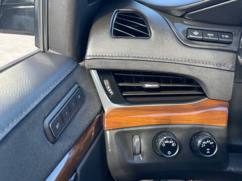 2020 Cadillac Escalade Luxury
