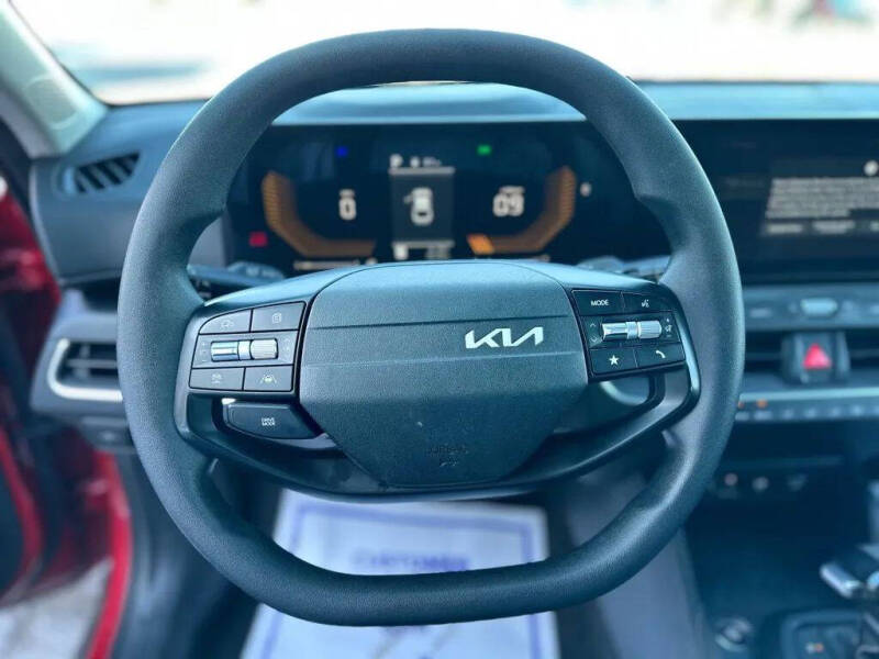 2025 Kia K4
