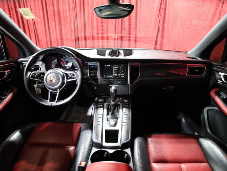 2015 Porsche Macan S