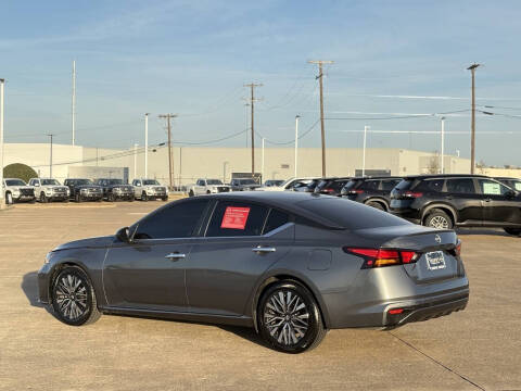 2023 Nissan Altima 2.5 SV