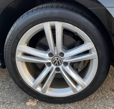 2015 Volkswagen Passat 1.8T SE