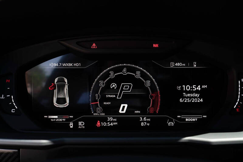 2024 Lamborghini Urus Performante