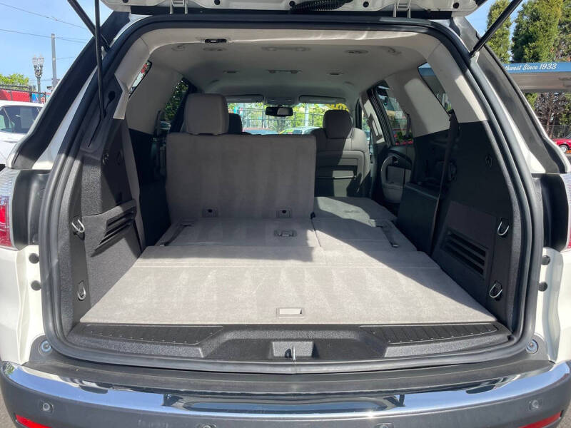 2011 GMC Acadia SLE