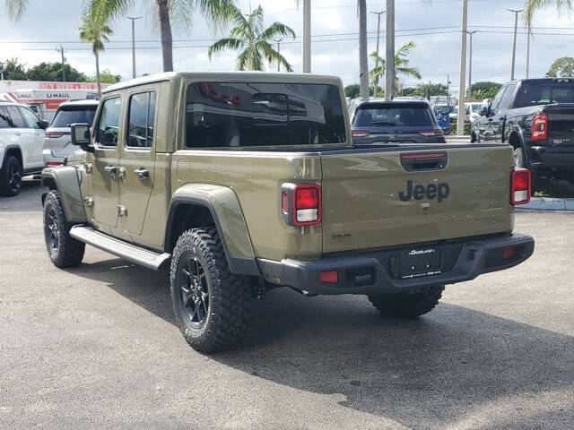 2025 Jeep Gladiator High Tide