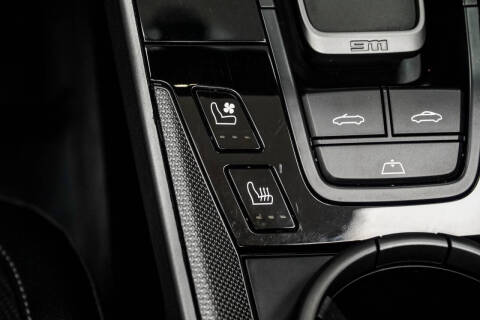 2022 Porsche 911 Carrera