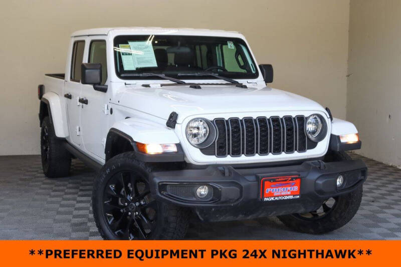 2025 Jeep Gladiator NightHawk