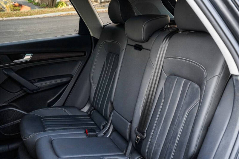 2022 Audi Q5 quattro S line Prem Plus 45 TFSI