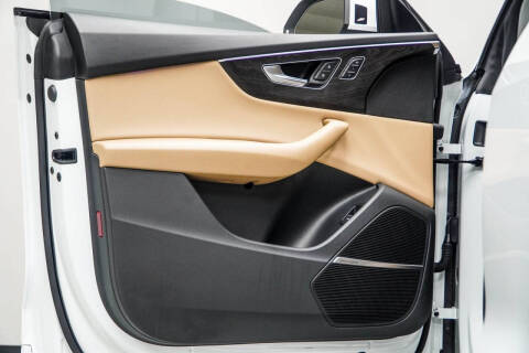 2021 Audi Q8 quattro Prestige 55 TFSI