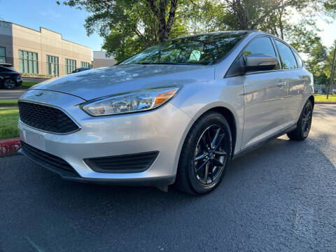 2015 Ford Focus for sale at Apex Auto Sales in Troutdale OR