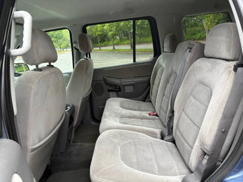 2005 Ford Explorer XLT