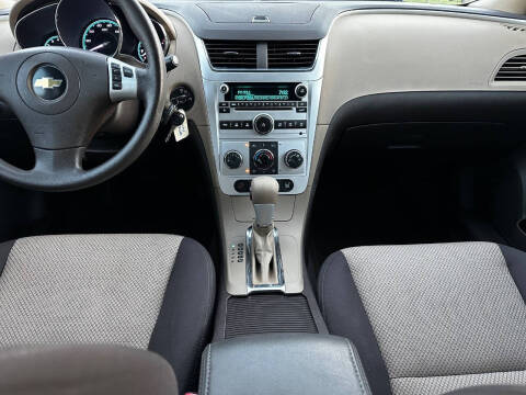 2011 Chevrolet Malibu LS