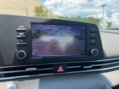 2022 Hyundai Elantra