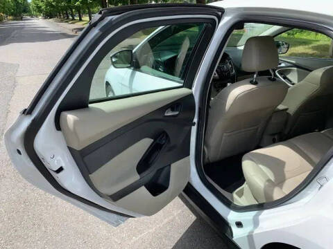 2012 Ford Focus SEL