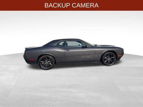 2022 Dodge Challenger SXT