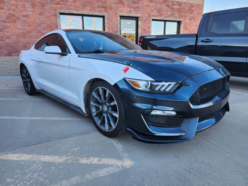2016 Ford Mustang V6