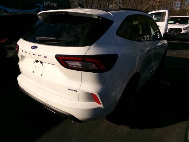 2026 Ford Escape ST-Line Elite