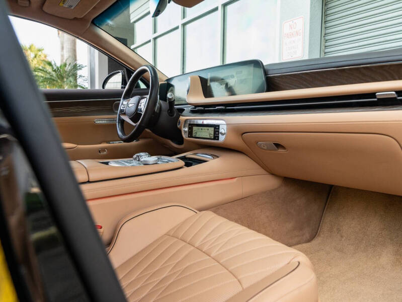 2023 Genesis G90 3.5T e-Supercharger