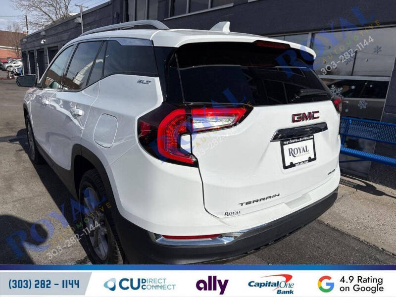 2024 GMC Terrain SLT