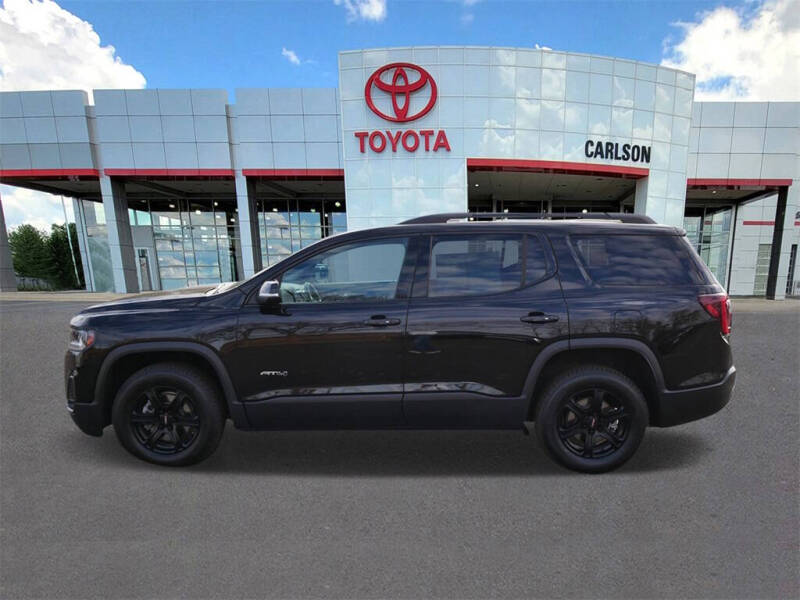 2022 GMC Acadia AT4