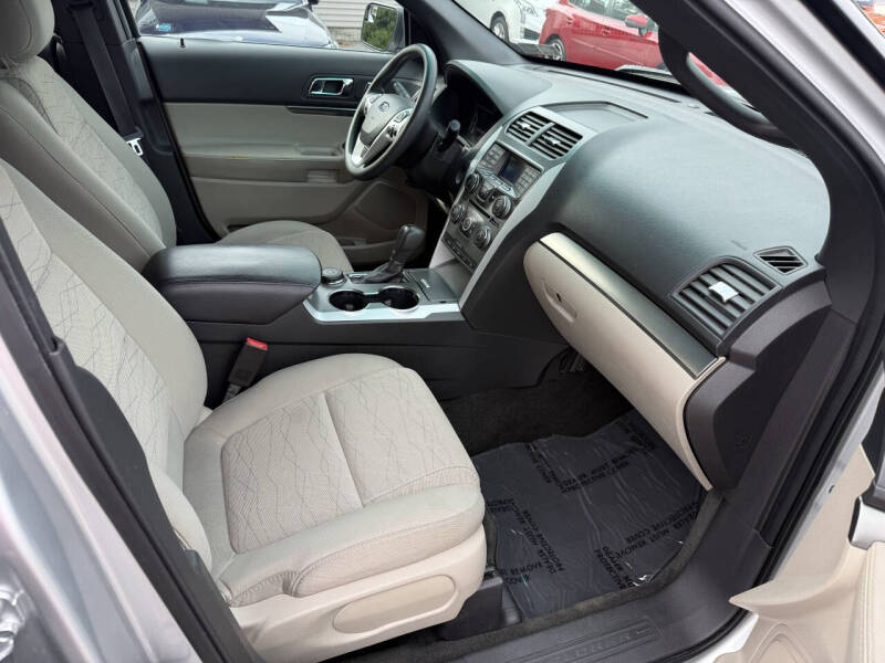 2015 Ford Explorer