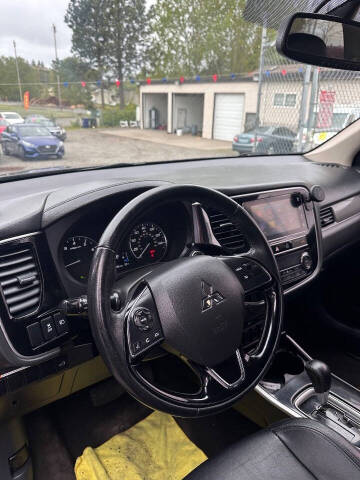 2019 Mitsubishi Outlander SEL