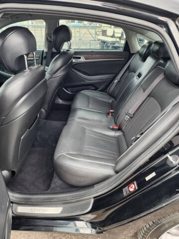2015 Hyundai Genesis