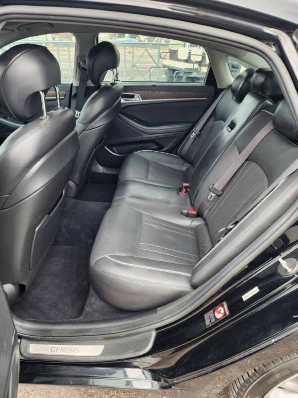 2015 Hyundai Genesis