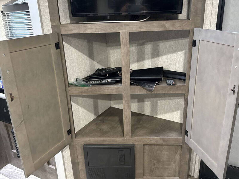 2022 Venture RV Sonic