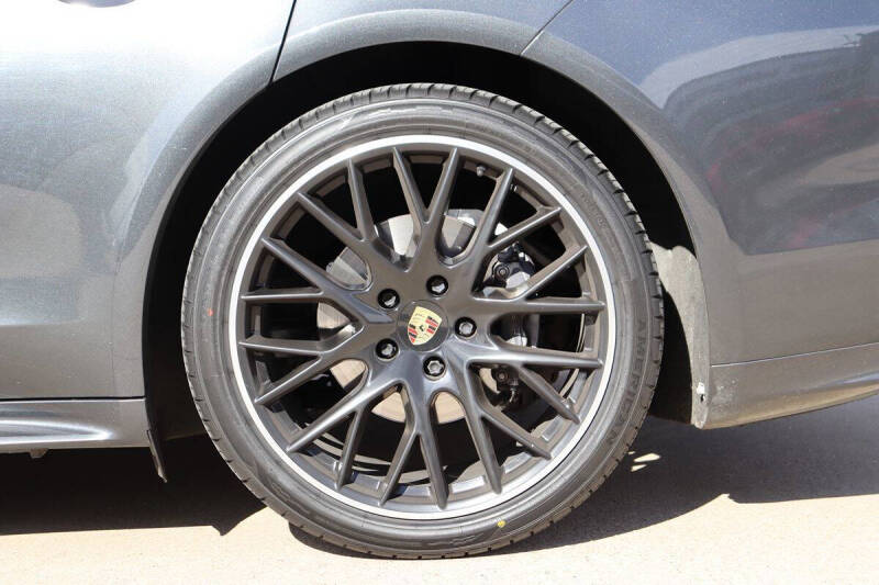 2017 Porsche Panamera